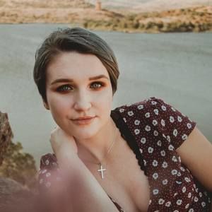 Meet your Posher, Lauren